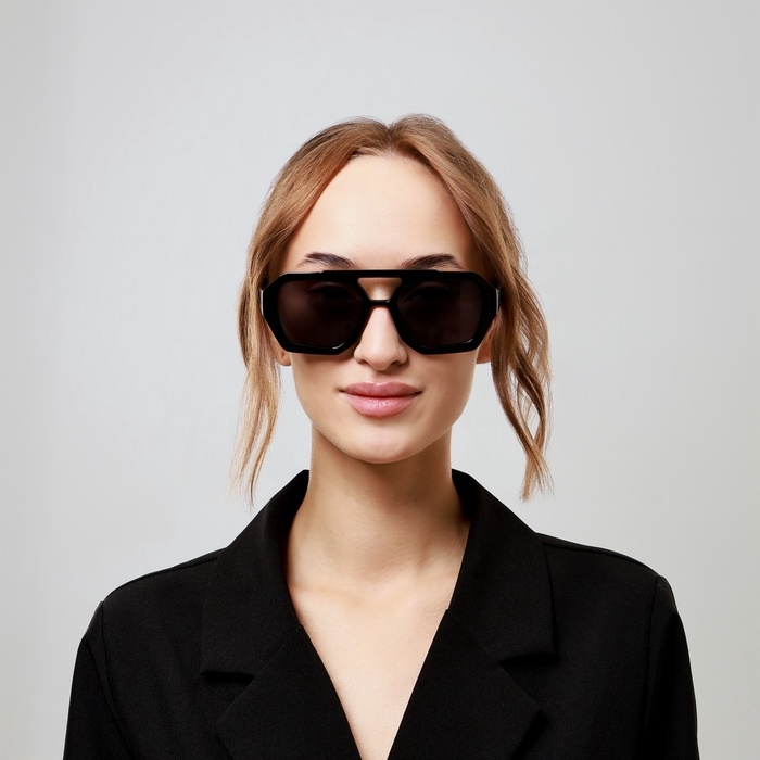 Очки солнцезащитные, UV 400, линза 4.1 х 5.2 см, ширина 14.4 см, дужка 13.8 см, черная оправа Очки солнцезащитные, UV 400, линза 4.1 х 5.2 см, ширина 14.4 см, дужка 13.8 см, черная оправа