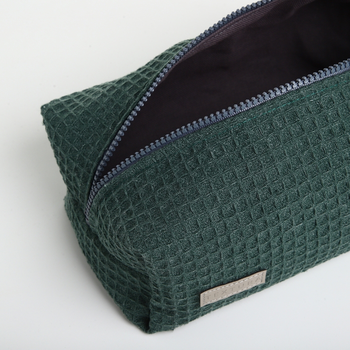 Косметичка на молнии TEXTURA, цвет зелёный Косметичка на молнии TEXTURA, цвет зелёный
