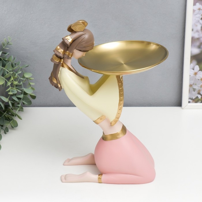 Сувенир полистоун подставка  Сувенир полистоун подставка "Девушка в африканском наряде" жёлто-розовый 35х12х23 см