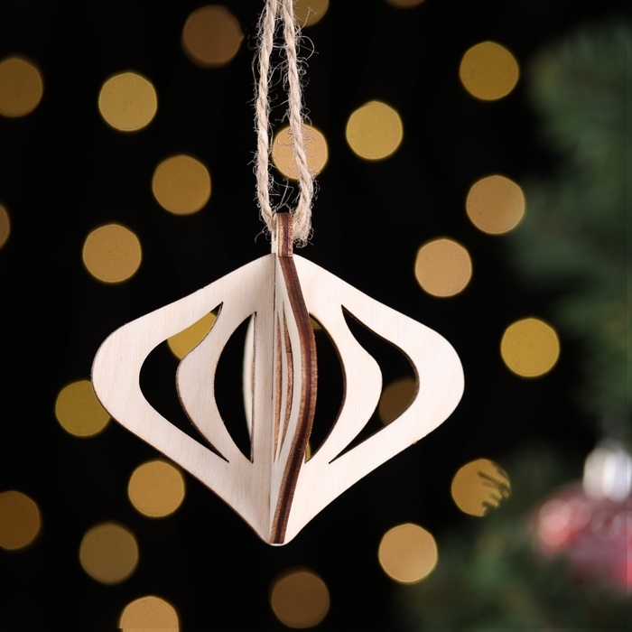 Деревянная игрушка на ёлку Деревянная игрушка на ёлку "Фигурная", вид 4, объёмная, 8х7х8 см