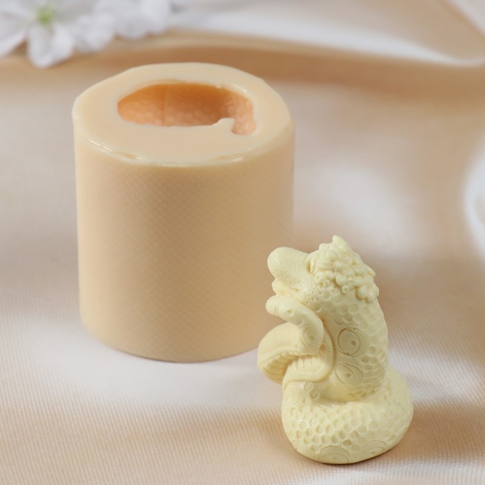 Молд силиконовый Молд силиконовый "Змея №2" Силикон 6х5х4 см