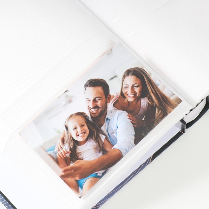 Фотоальбом на 200 фото 10х15 см Фотоальбом на 200 фото 10х15 см "Волшебные листы" МИКС 26х20,5х5,6 см