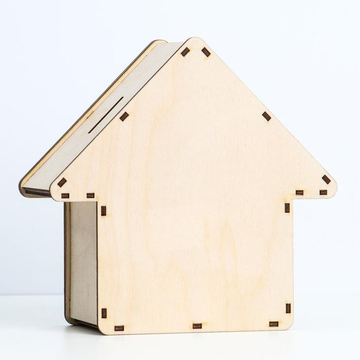 Сувенир Сувенир "Копилка Дом", гравировка, 20,5х20х9 см, дерево