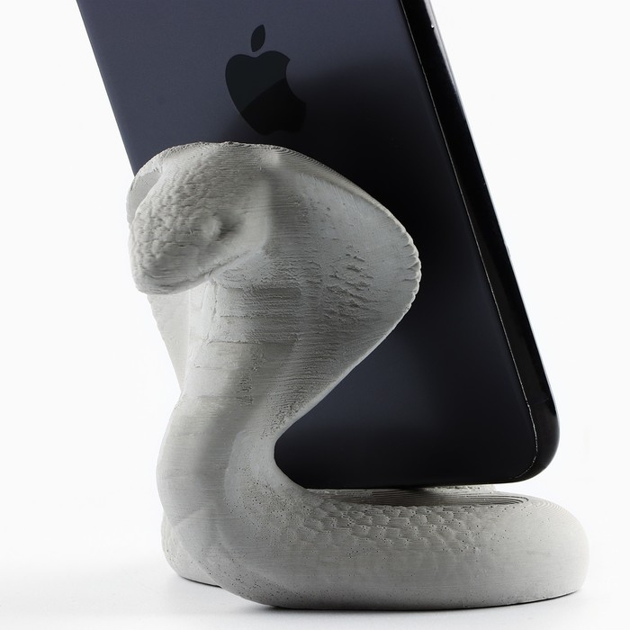 Подставка для телефона новогодний сувенир «Новый год: Кобра», серая, 8,5 х 7,5 см