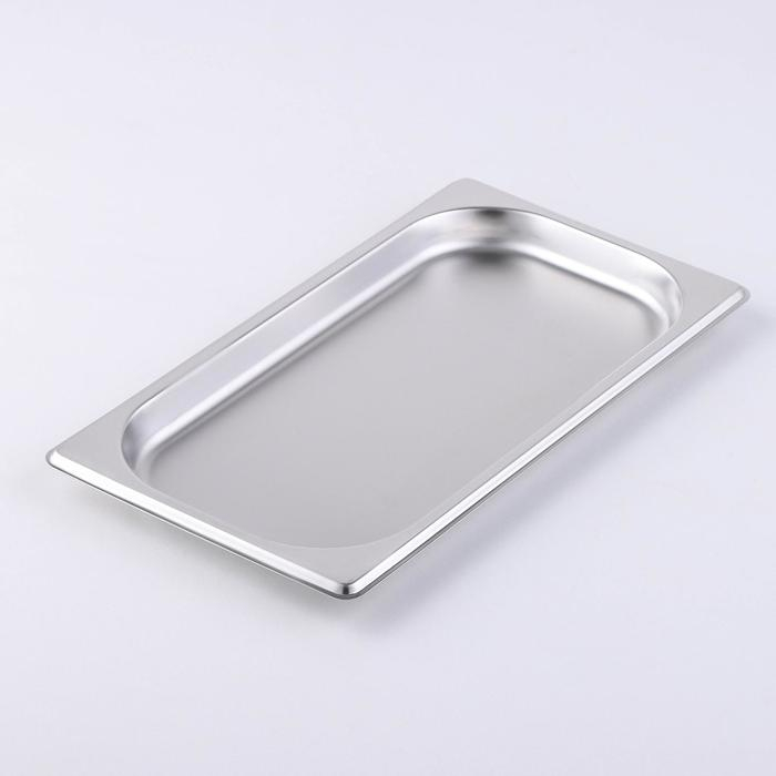 Гастроемкость 1/3 из нержавеющей стали, 20 мм, 32,7×17,6×2 см, толщина 0,8 мм Гастроемкость 1/3 из нержавеющей стали, 20 мм, 32,7×17,6×2 см, толщина 0,8 мм