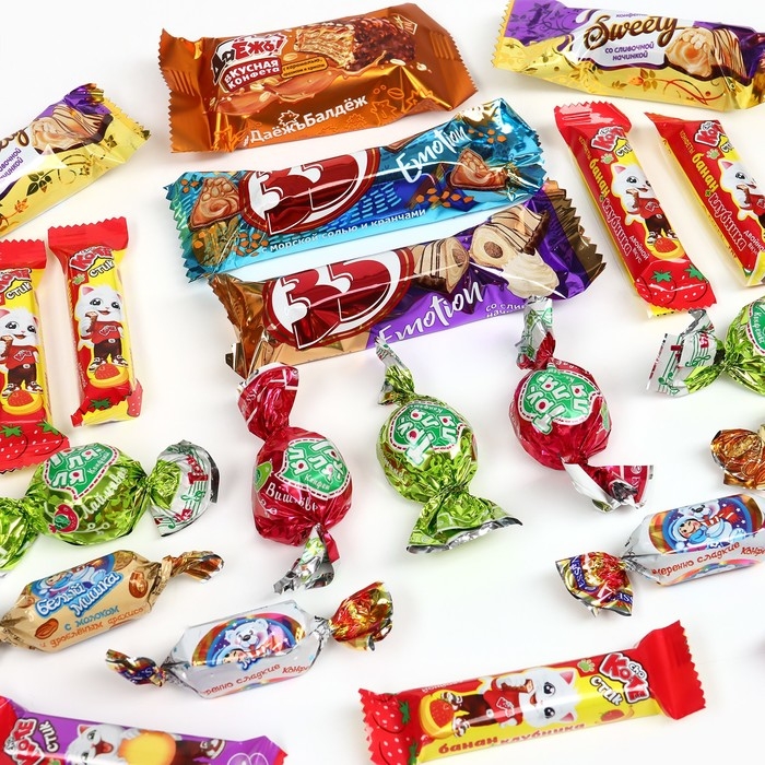 Новый год! Конфеты в коробке-письме с вкладышем «Сладкий подарок», 300 г Новый год! Конфеты в коробке-письме с вкладышем «Сладкий подарок», 300 г