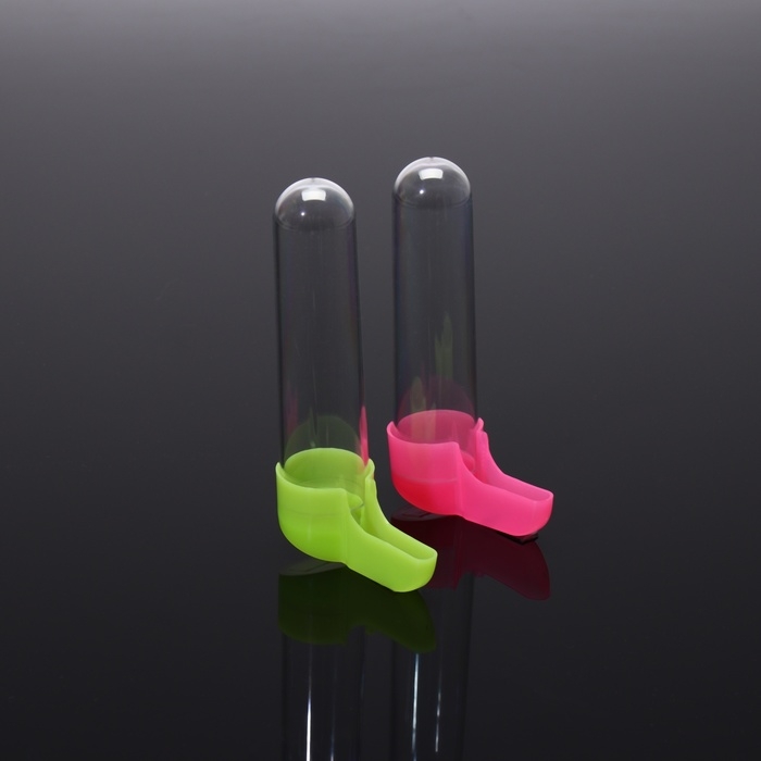 Набор из 2 поилок для птиц, 80 мл, 15 х 8 см, микс цветов Набор из 2 поилок для птиц, 80 мл, 15 х 8 см, микс цветов