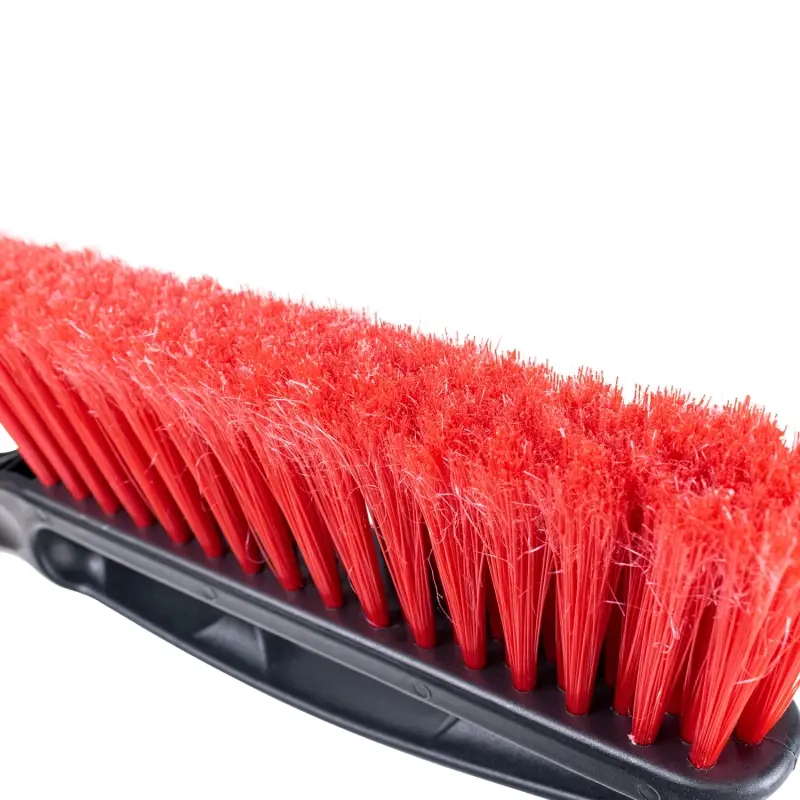 Щётка-скребок телескопическая (68-88 см) AVS SB-6333 L с распушенной щетиной и мягкой ручкой