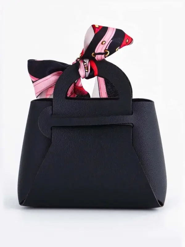 Кожаная подарочная сумочка для бижутерии и сувениров, чёрная с бантом (лента), 13&times;12&times;5.5 см