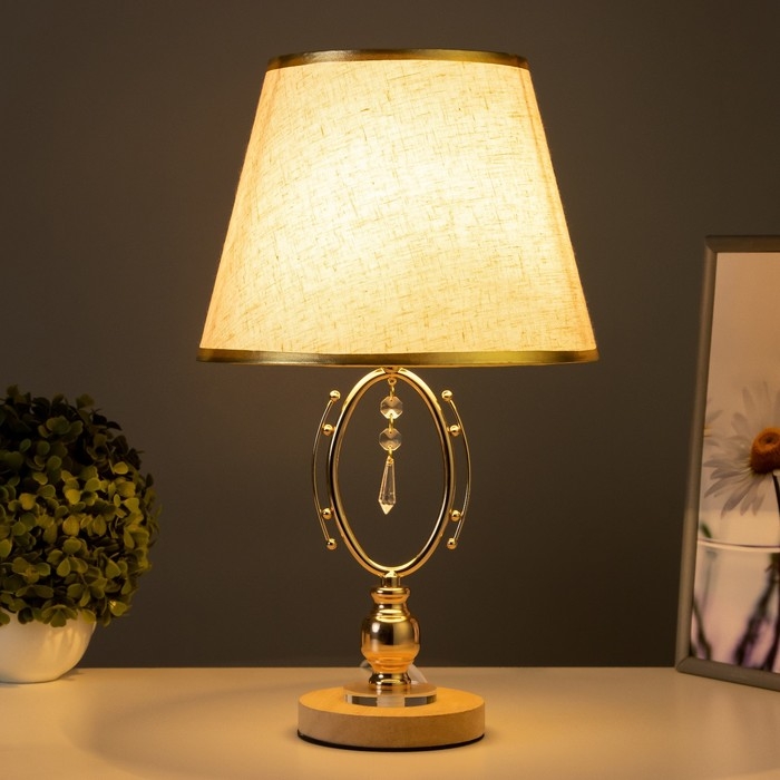 Настольная лампа «Алора» Е27 40 Вт золото 25.5×25.5×44 см Настольная лампа «Алора» Е27 40 Вт золото 25.5×25.5×44 см