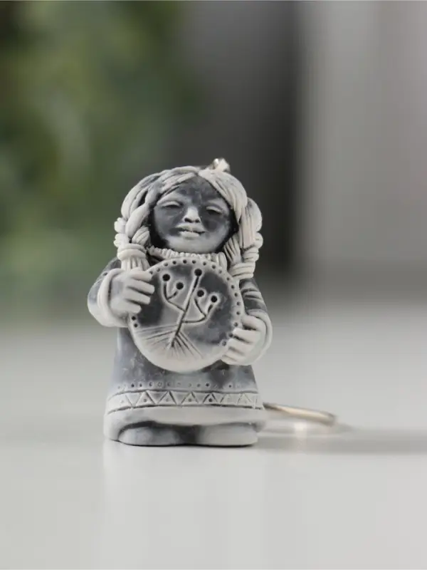 Брелок "Девушка с бубном" маленькая, 4см