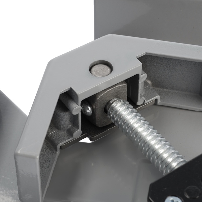 Струбцина угловая ТУНДРА, металлическая, один зажим, 2К рукоятка, 60 мм Струбцина угловая ТУНДРА, металлическая, один зажим, 2К рукоятка, 60 мм