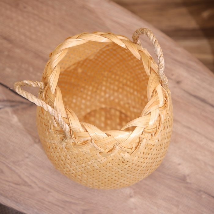 Корзина плетёная, из бамбука 27х27х25 см Корзина плетёная, из бамбука 27х27х25 см