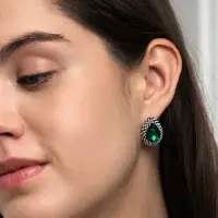 Серьги со стразами &laquo;Морское сияние&raquo;, цвет изумрудный в чернёном серебре