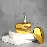 Флакон для парфюма &laquo;Сердце&raquo;, стеклянный, с распылителем, 25 мл, золотистый