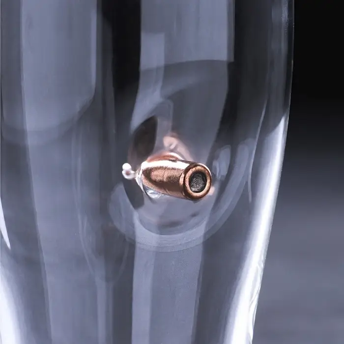 Бокал для пива с пулей &laquo;Непробиваемый&raquo;, 350 мл