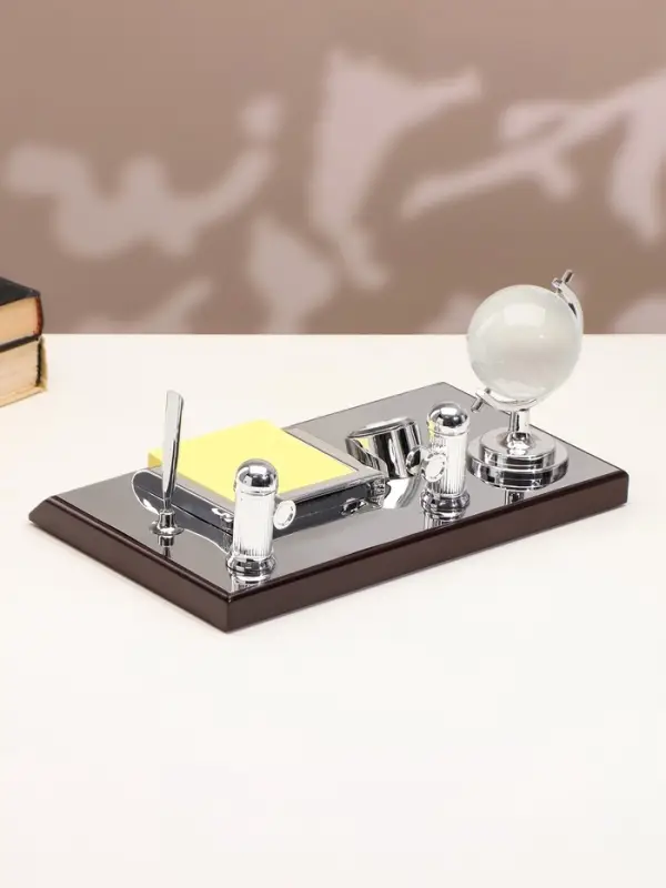 Набор настольный канцелярский, 5 в 1, с часами