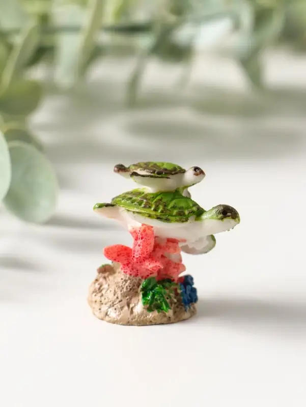 Сувенир полистоун "Черепашки в кораллах" 3х3,4х3 см