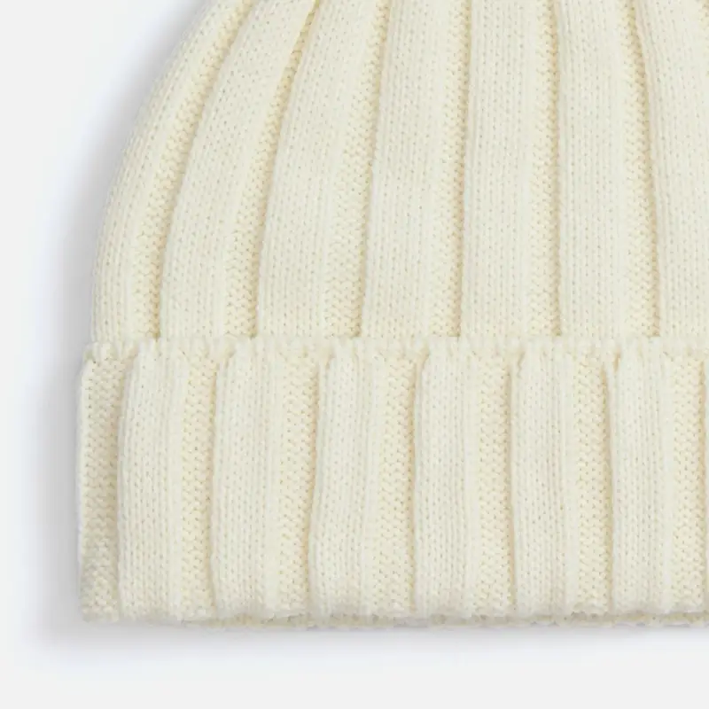 Шапка Metelitsa, белая (молочная) Шапка Metelitsa, белая (молочная)