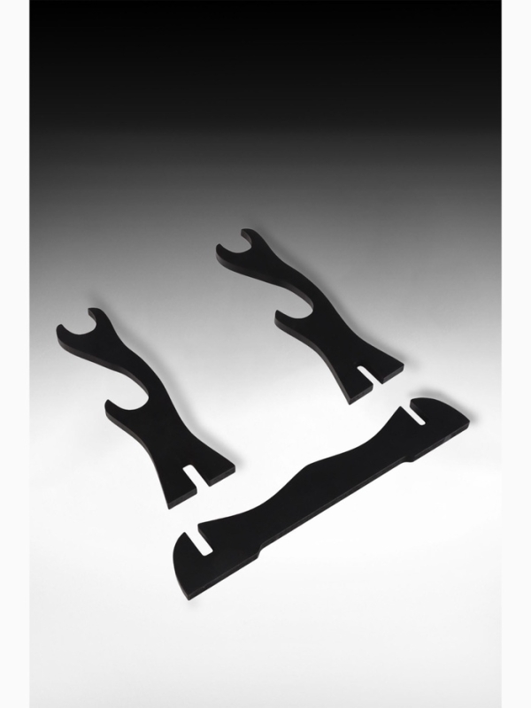 Подставка для сувенирного оружия 2-х ярусная 26 см х 25 см Подставка для сувенирного оружия 2-х ярусная 26 см х 25 см