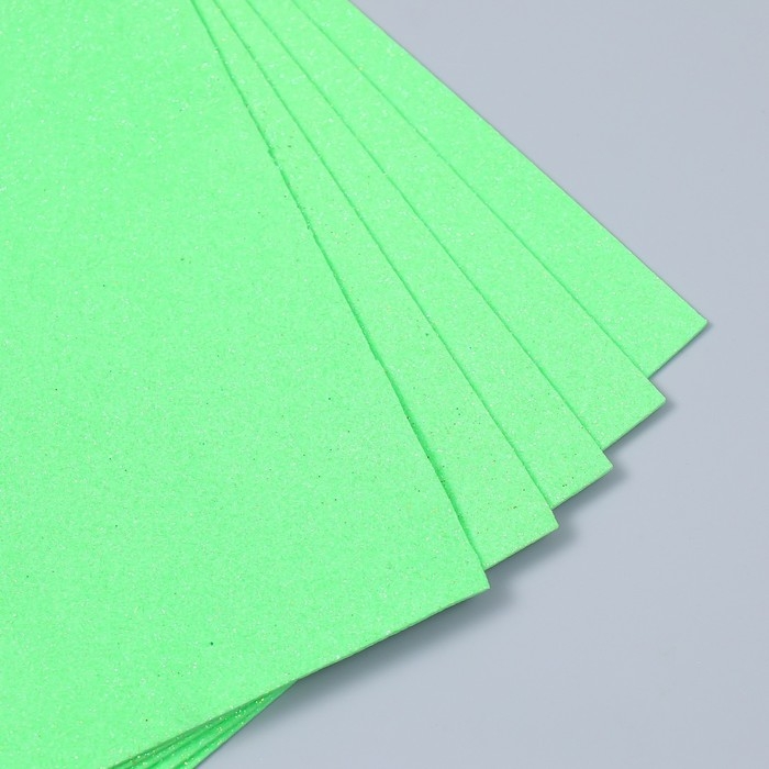 Фоамиран  Фоамиран "Неоновый блеск - светло-зелёный" 2 мм формат А4 (набор 5 листов)