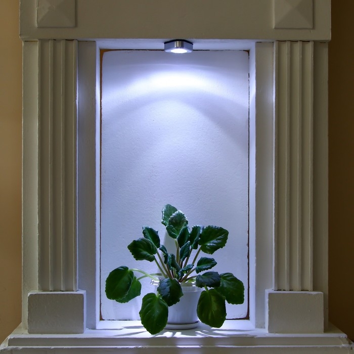 Ночник-пушлайт Ночник-пушлайт "Треугольник" 3хLED, 3ААА серый 6,5х6,5х2,5 см RISALUX