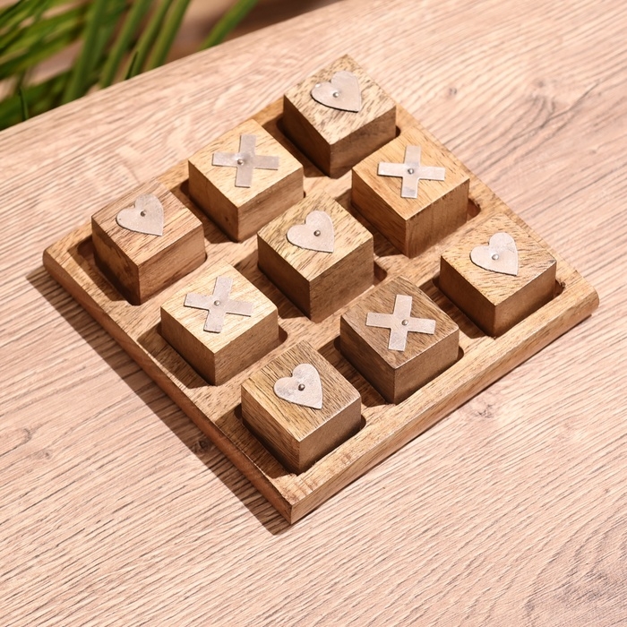 Игра настольная  Игра настольная "Крестики-нолики" 12х12х3 см, манговое дерево