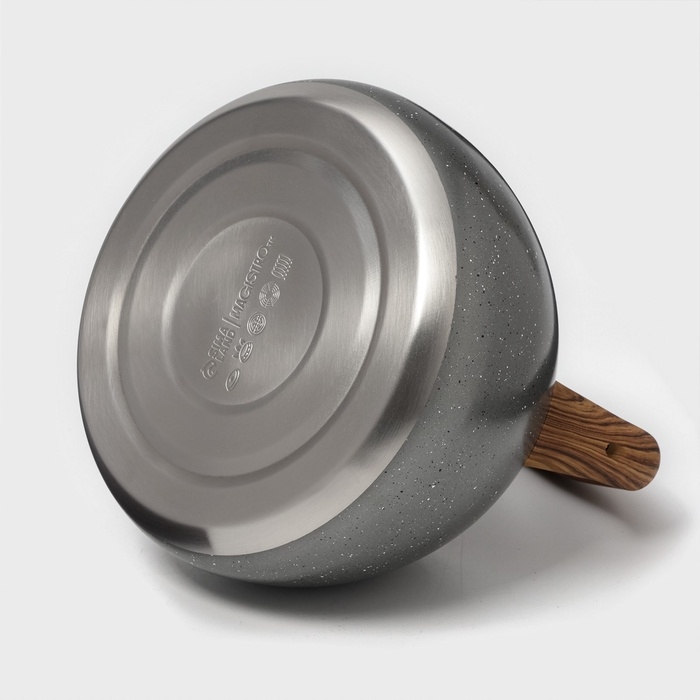 Чайник со свистком из нержавеющей стали Magistro Stone, 2,7 л, ручка soft-touch, индукция, цвет серый Чайник со свистком из нержавеющей стали Magistro Stone, 2,7 л, ручка soft-touch, индукция, цвет серый