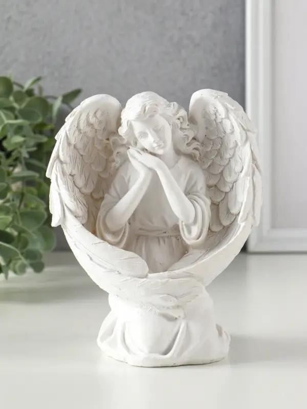 Сувенир полистоун "Девушка-ангел - обниму тебя крыльями" белый 12,5х9х15 см