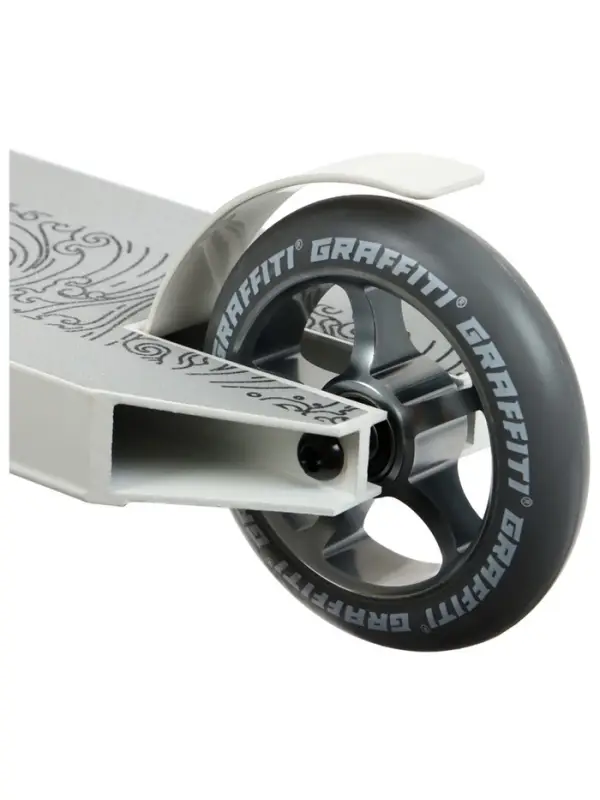 Самокат трюковой GRAFFITI Eccentric 24, колёса PU 110 мм, HIC компрессия, ABEC 9 Chrome, белый