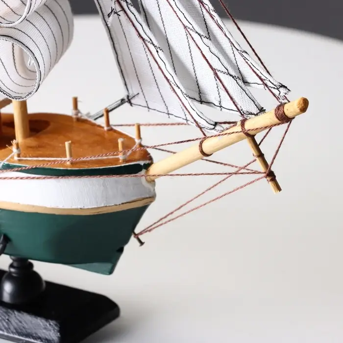 Сувенирная модель корабля &laquo;Эллада&raquo;, МИКС