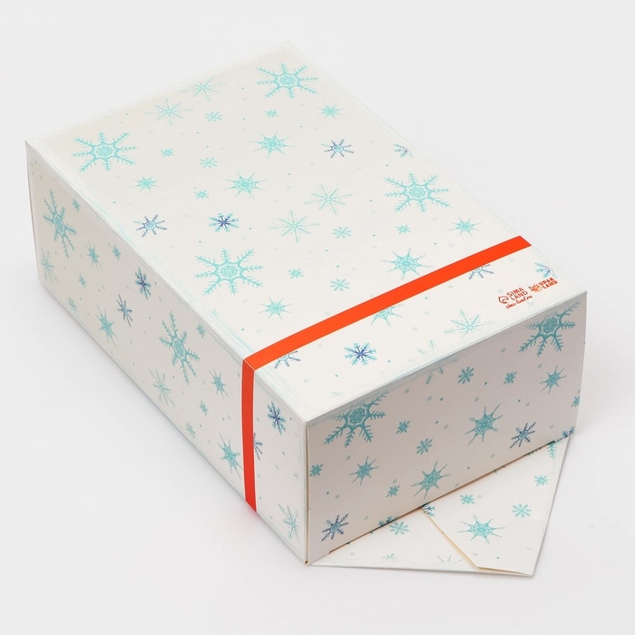 Новый год. Подарочная коробка - конфета новогодняя складная «Мир полон чудес», 18 х 28 х 10 см. Новый год. Подарочная коробка - конфета новогодняя складная «Мир полон чудес», 18 х 28 х 10 см.