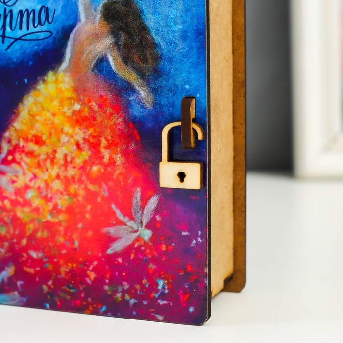 Шкатулка-книга  Шкатулка-книга "8 марта. Стрекозы" 14 см