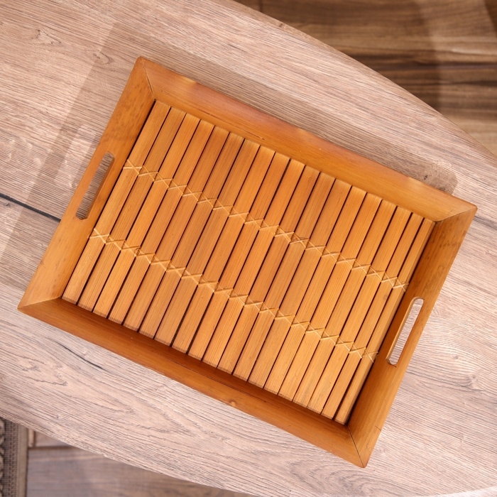 Поднос из бамбука 40х30х5 см Поднос из бамбука 40х30х5 см