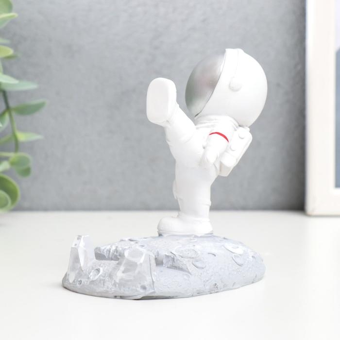 Сувенир полистоун подставка  Сувенир полистоун подставка "Астронавт на Марсе" 9,5х9х7 см