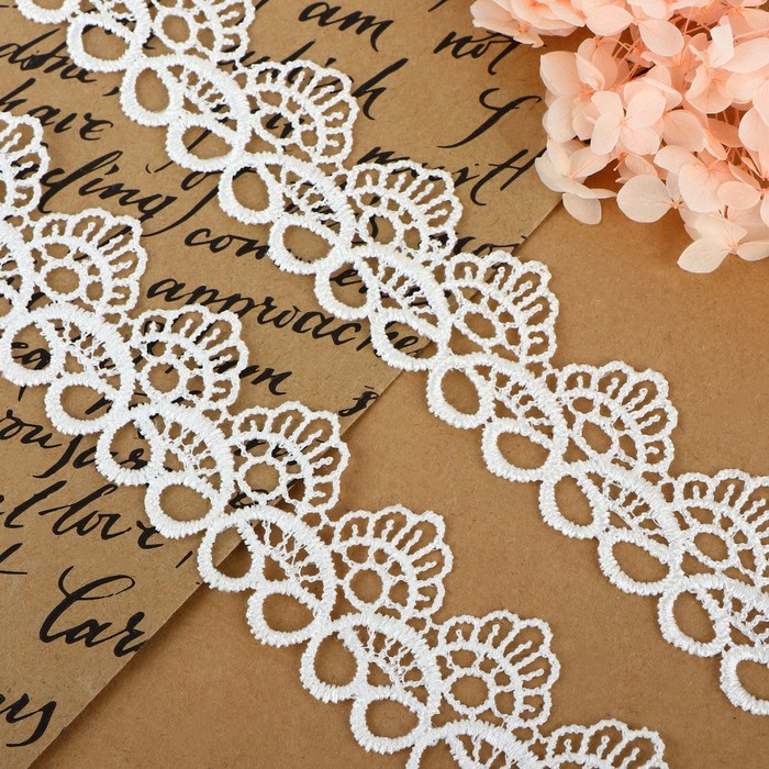 Кружево гипюровое, 35 мм × 14 ± 1 м, цвет белый Кружево гипюровое, 35 мм × 14 ± 1 м, цвет белый