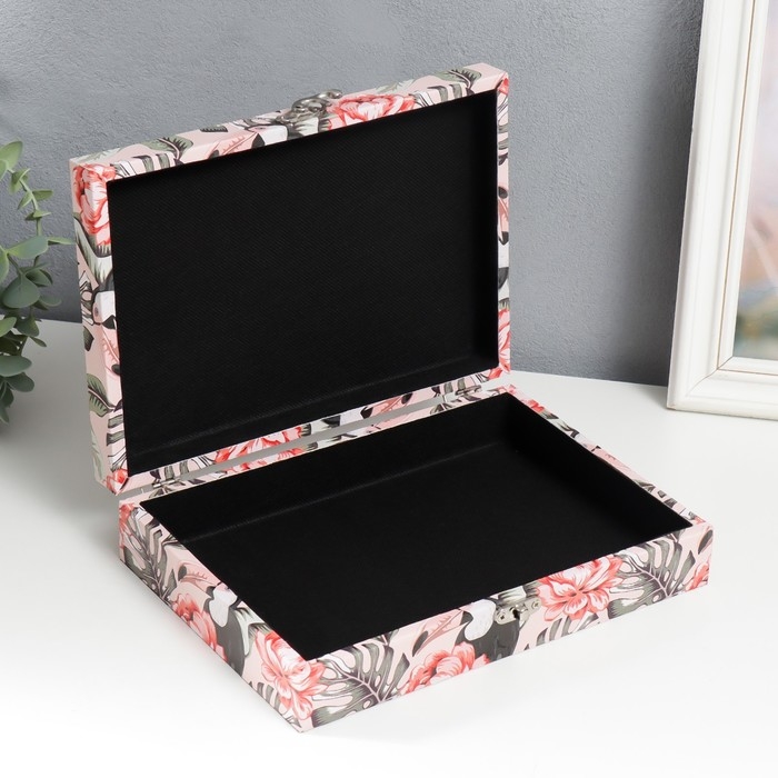 Шкатулка дерево Шкатулка дерево "Какаду и тукан в цветочных джунглях" кожзам 5,5х24х17 см