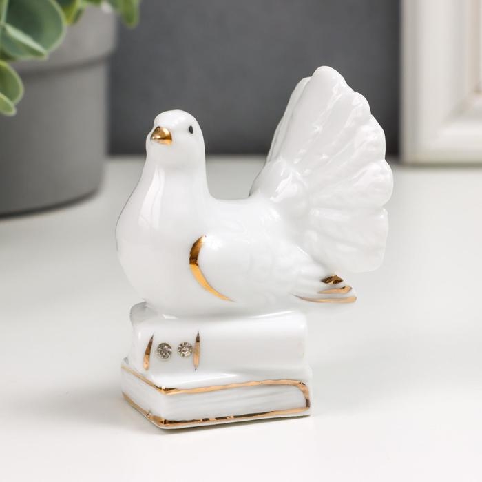 Сувенир керамика Сувенир керамика "Белый голубь на книгах/подарке" с золотом, стразы 7,5 см МИКС
