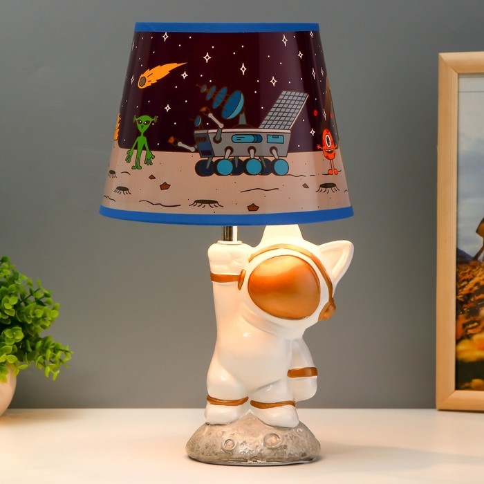 Настольная лампа  Настольная лампа "Космос " Е14 15Вт МИКС 20х20х35 см RISALUX