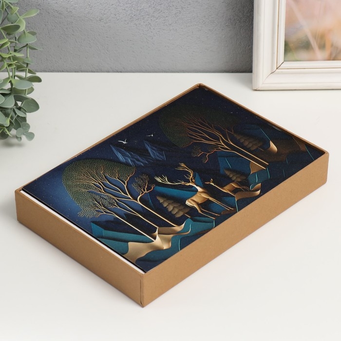 Фотоальбом на 52 фото 15х20 см Фотоальбом на 52 фото 15х20 см "Олени в золотистом лесу" дерево, блеск 4х17,4х25 см