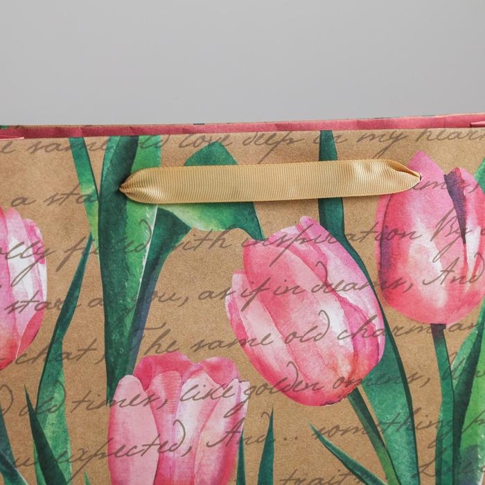 Пакет подарочный крафтовый вертикальный, упаковка, «Тюльпаны», L 31 х 40 х 11.5 см Пакет подарочный крафтовый вертикальный, упаковка, «Тюльпаны», L 31 х 40 х 11.5 см