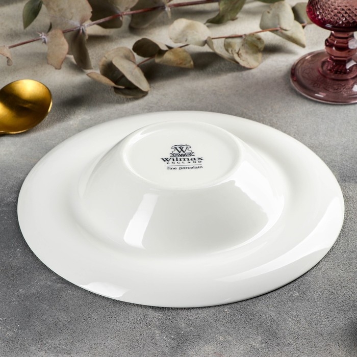 Тарелка фарфоровая глубокая Undina, 300 мл, d=22,5 см, цвет белый Тарелка фарфоровая глубокая Undina, 300 мл, d=22,5 см, цвет белый