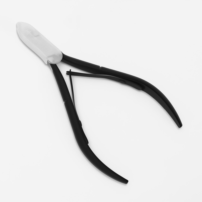 Кусачки маникюрные для кутикулы, двойная пружина, 11 см, длина лезвия - 8 мм, цвет серебристый/чёрный Кусачки маникюрные для кутикулы, двойная пружина, 11 см, длина лезвия - 8 мм, цвет серебристый/чёрный