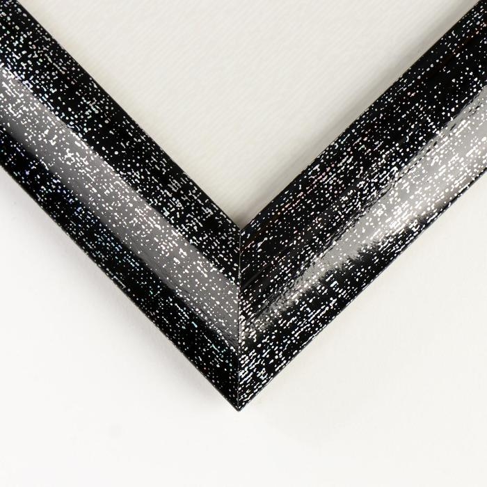 Фоторамка пластик 15х20 см Фоторамка пластик 15х20 см "Серебряная патина на чёрном" 23х18 см