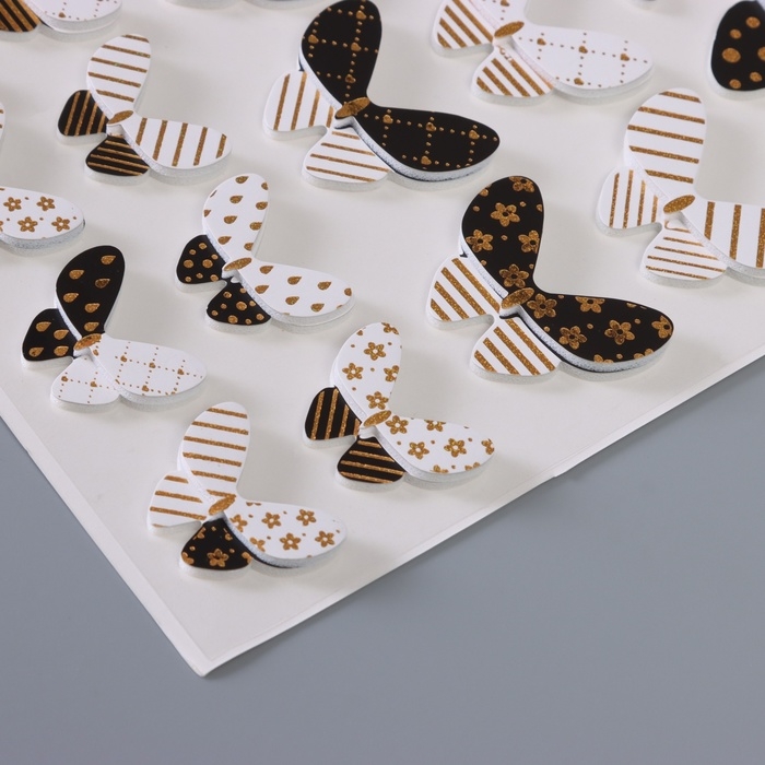 Наклейка интерьерная PVC  Наклейка интерьерная PVC "Рой бабочек" чёрно-белые 26х15,5 см