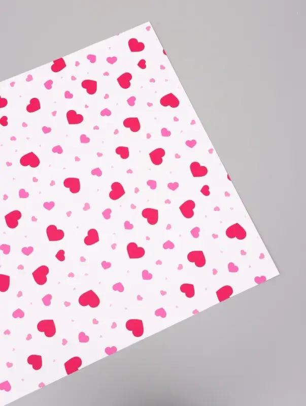 Пленка для цветов, &laquo;Сердца на белом&raquo;, барби, 57&times;57 см