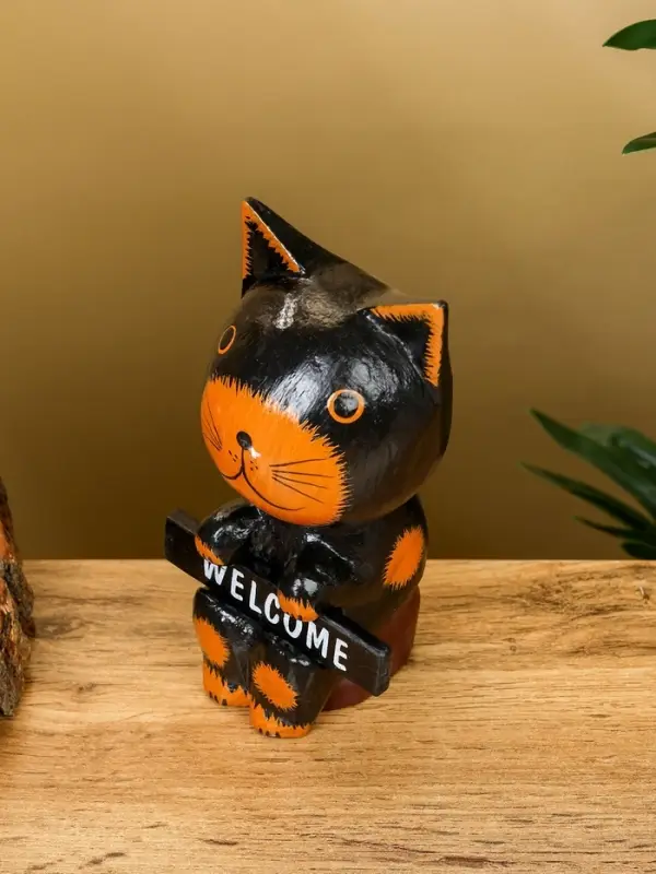 Сувенир  Сувенир "Кот с табличкой WELCOME" дерево 10х7х16 см, цв. чёрно-рыжий
