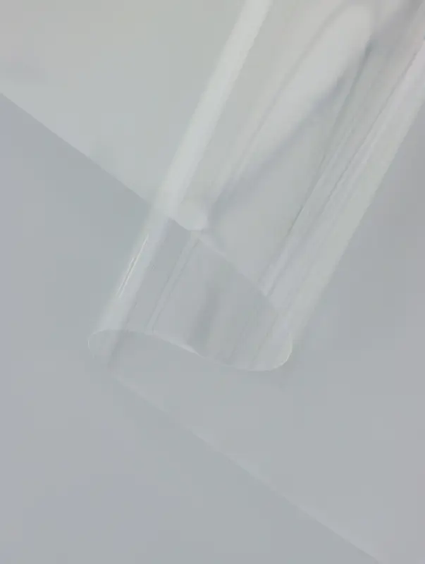 Пленка для цветов прозрачная 0,6 х 93 м, 2000 г, 40 мкм Пленка для цветов прозрачная 0,6 х 93 м, 2000 г, 40 мкм