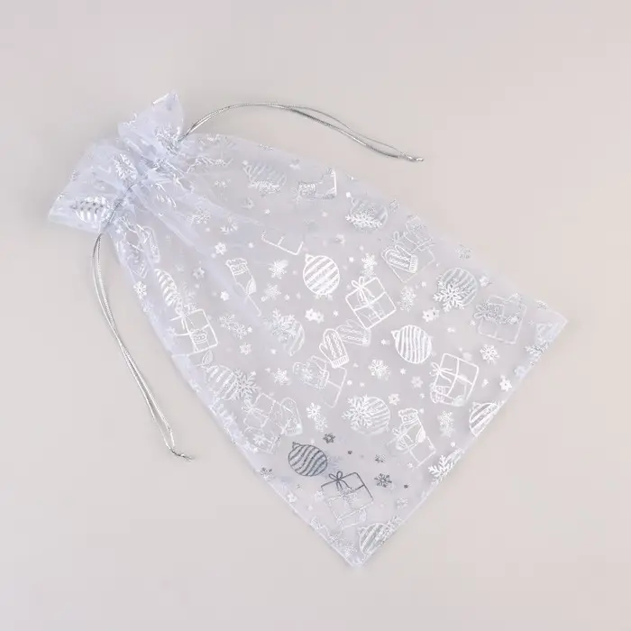 Мешочек подарочный «Новогодние подарки», органза, белый, 20 х 30 см Мешочек подарочный «Новогодние подарки», органза, белый, 20 х 30 см