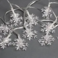 Гирлянда &laquo;Нить&raquo; 3 м с насадками &laquo;Снежинки большие&raquo;, IP20, прозрачная нить, 20 LED, от батареек АА&times;3, свечение мульти